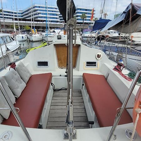 Experience On A Sailboat To Sleep Hotel Sant Adria de Besos Ngoại thất bức ảnh