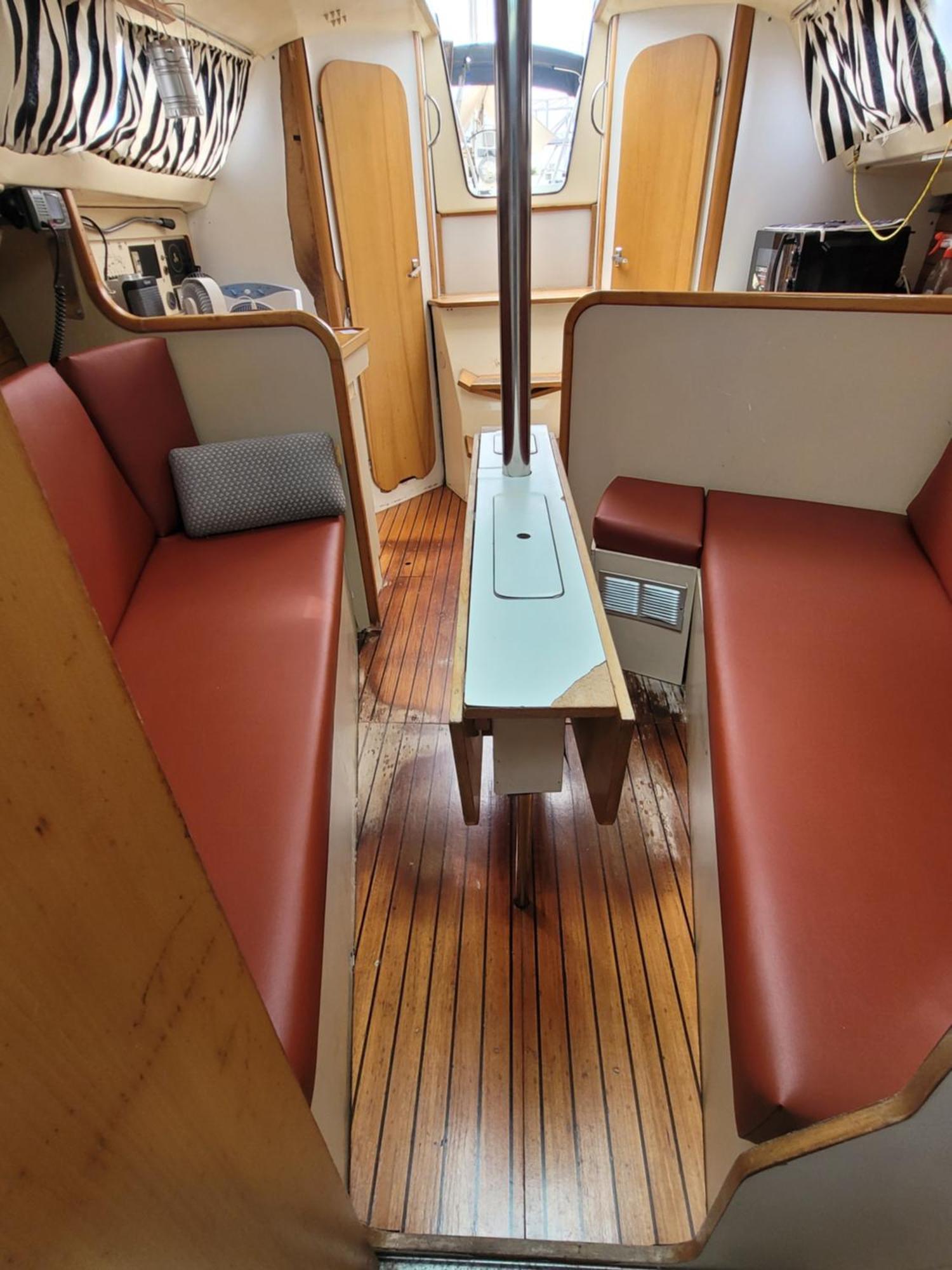 Experience On A Sailboat To Sleep Hotel Sant Adria de Besos Ngoại thất bức ảnh